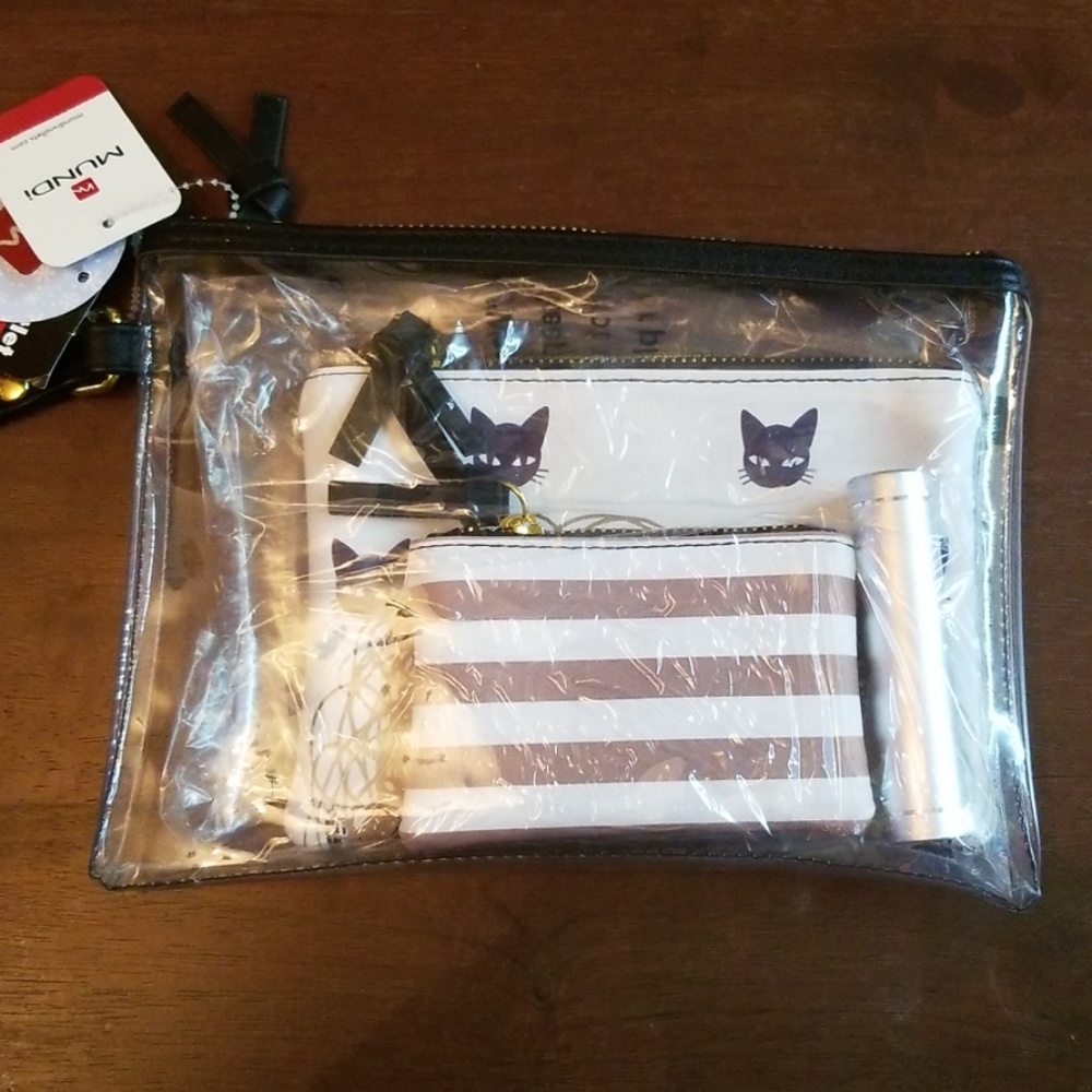 4 in 1 Wristlet